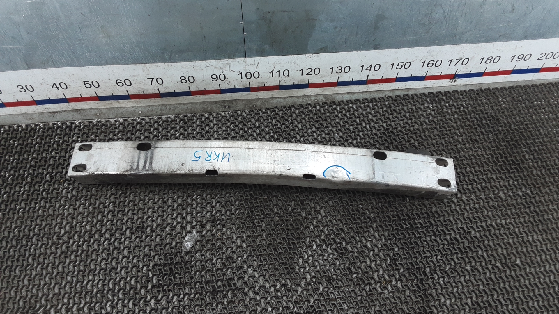 Усилитель бампера передний (кронштейн)