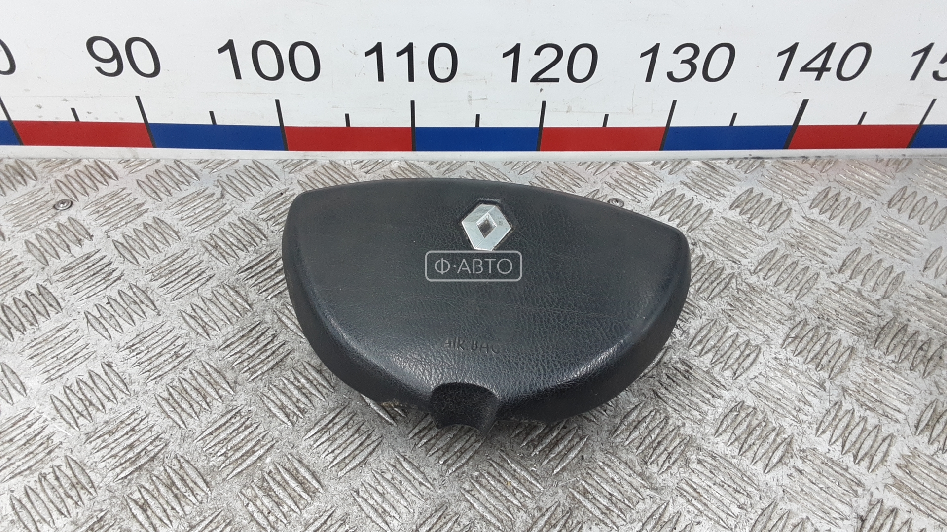 Подушка безопасности водителя