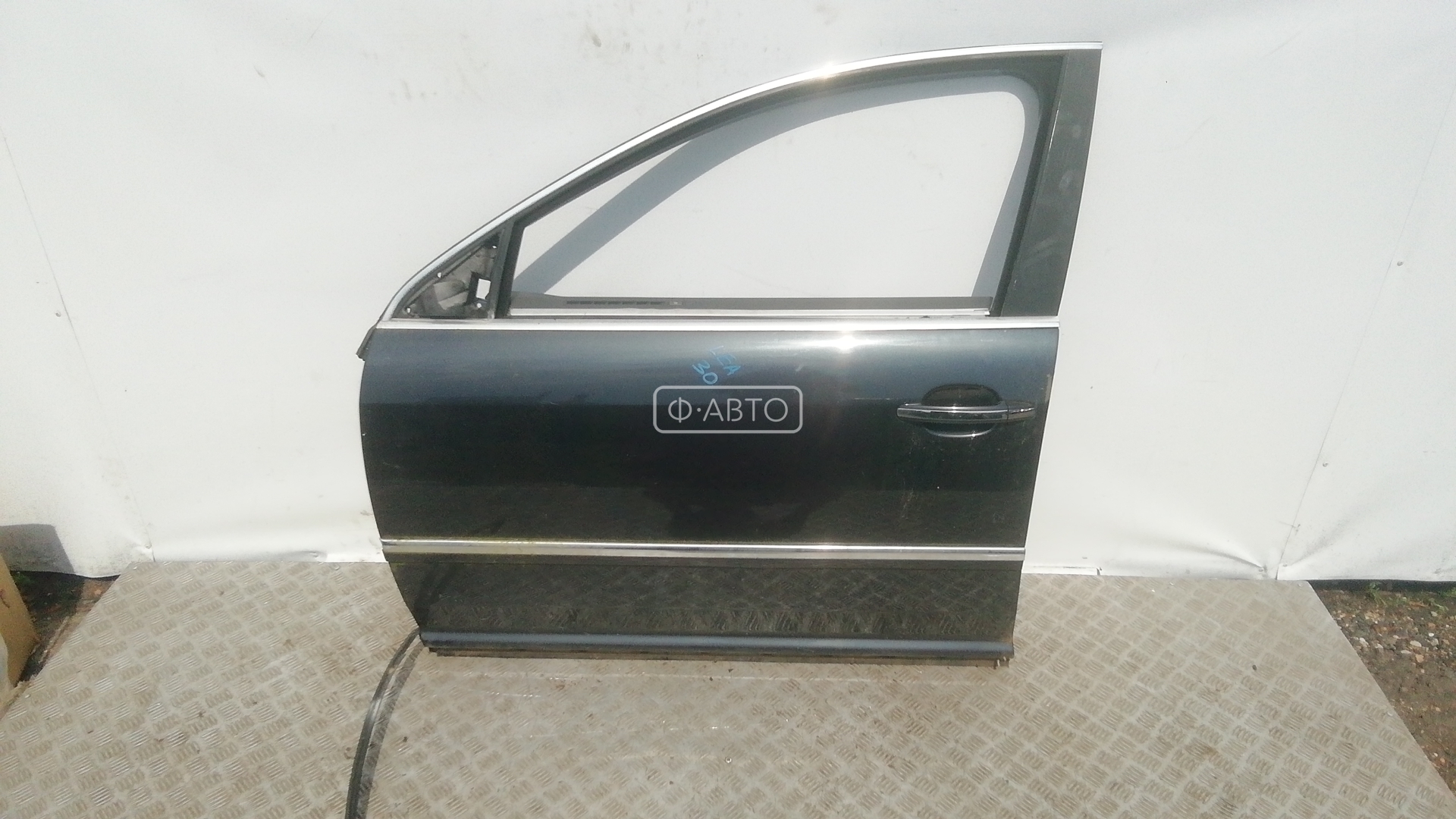 Дверь передняя левая
