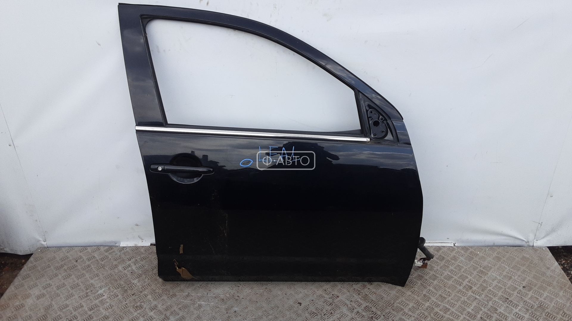 Дверь передняя правая