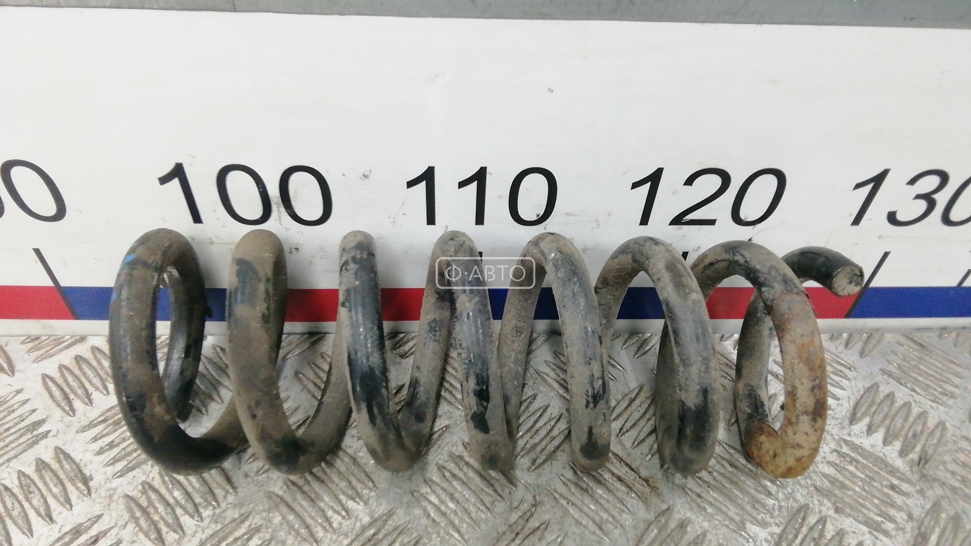 Пружина задняя