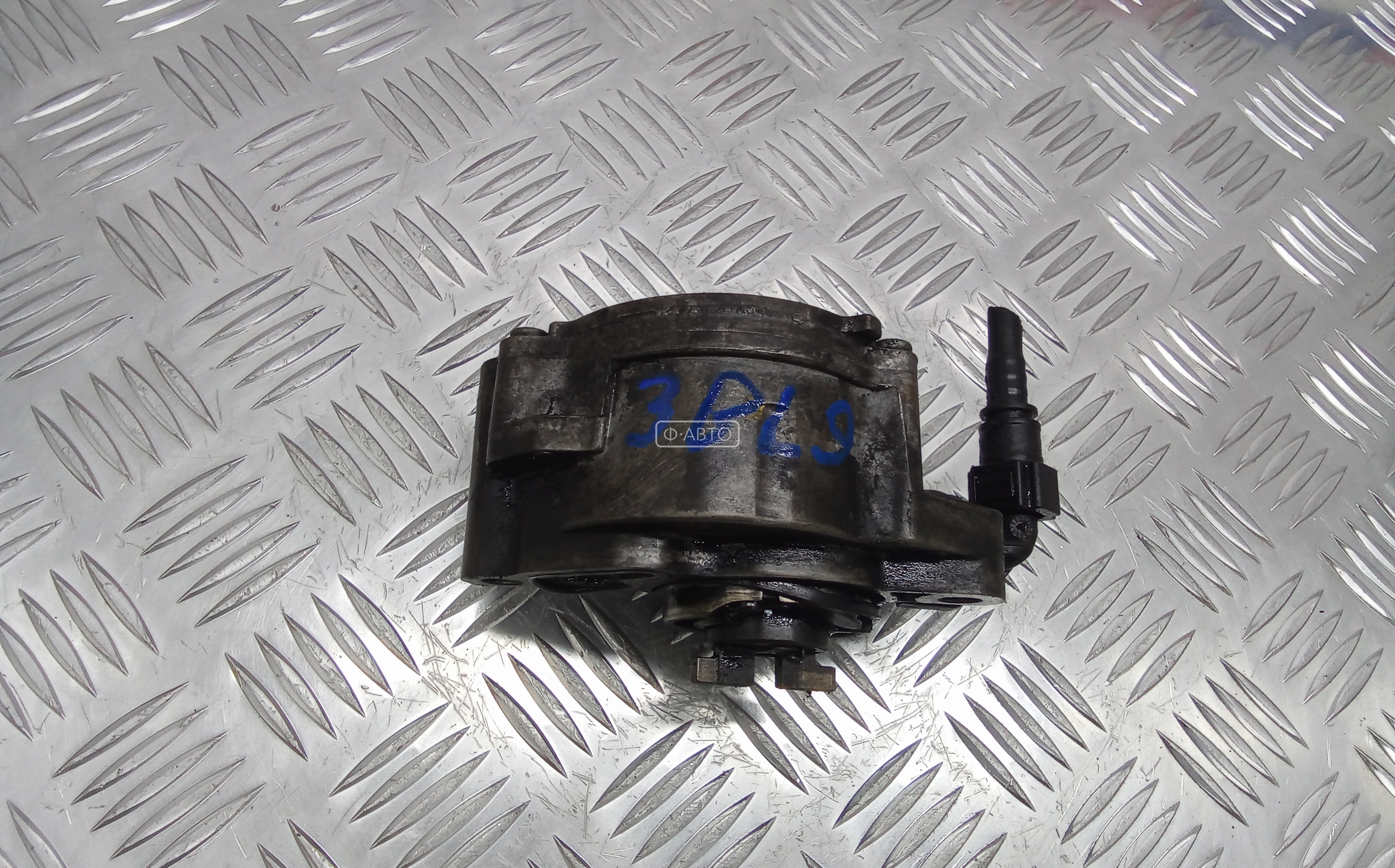 Насос вакуумный