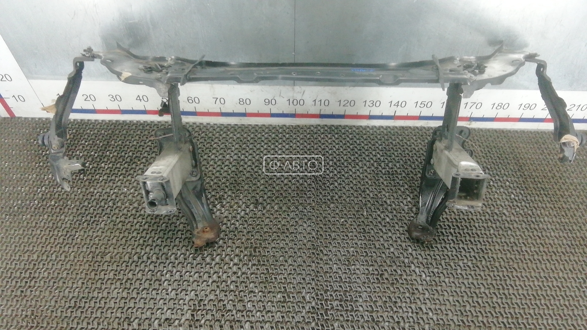 Передняя панель крепления облицовки (телевизор)