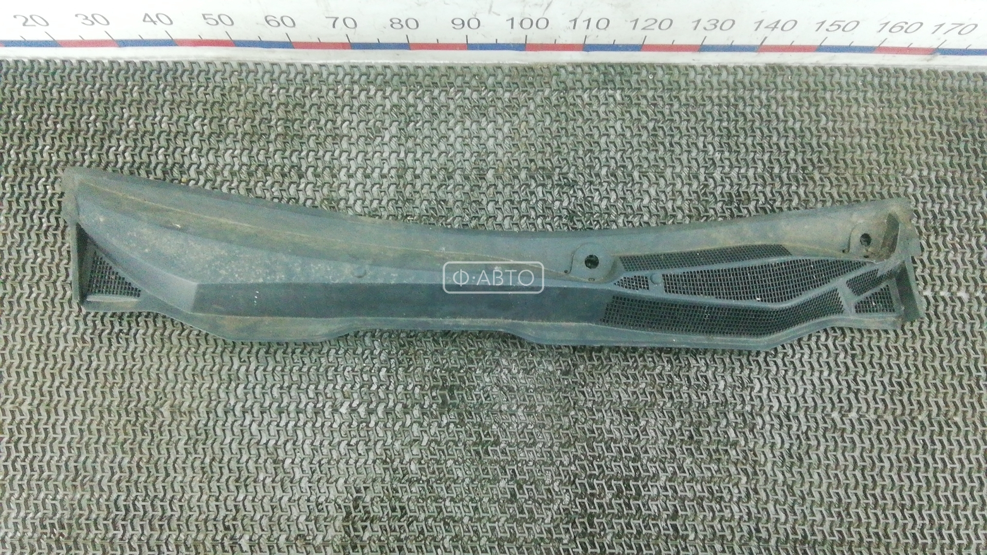 Накладка декоративная (жабо, дождевик)