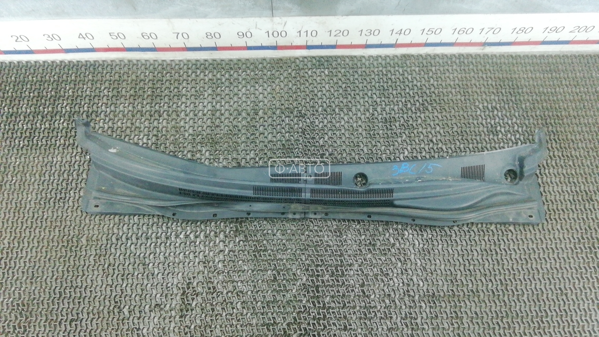 Накладка декоративная (жабо, дождевик)