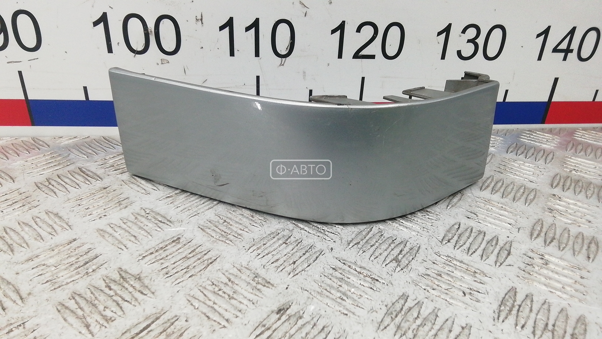 Молдинг крыла заднего правого