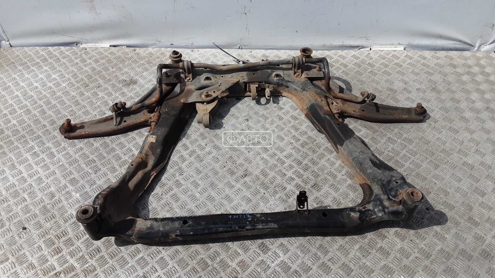 Балка подвески передняя