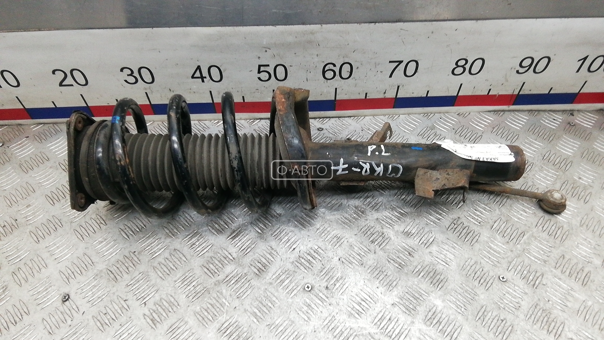 Стойка передняя левая