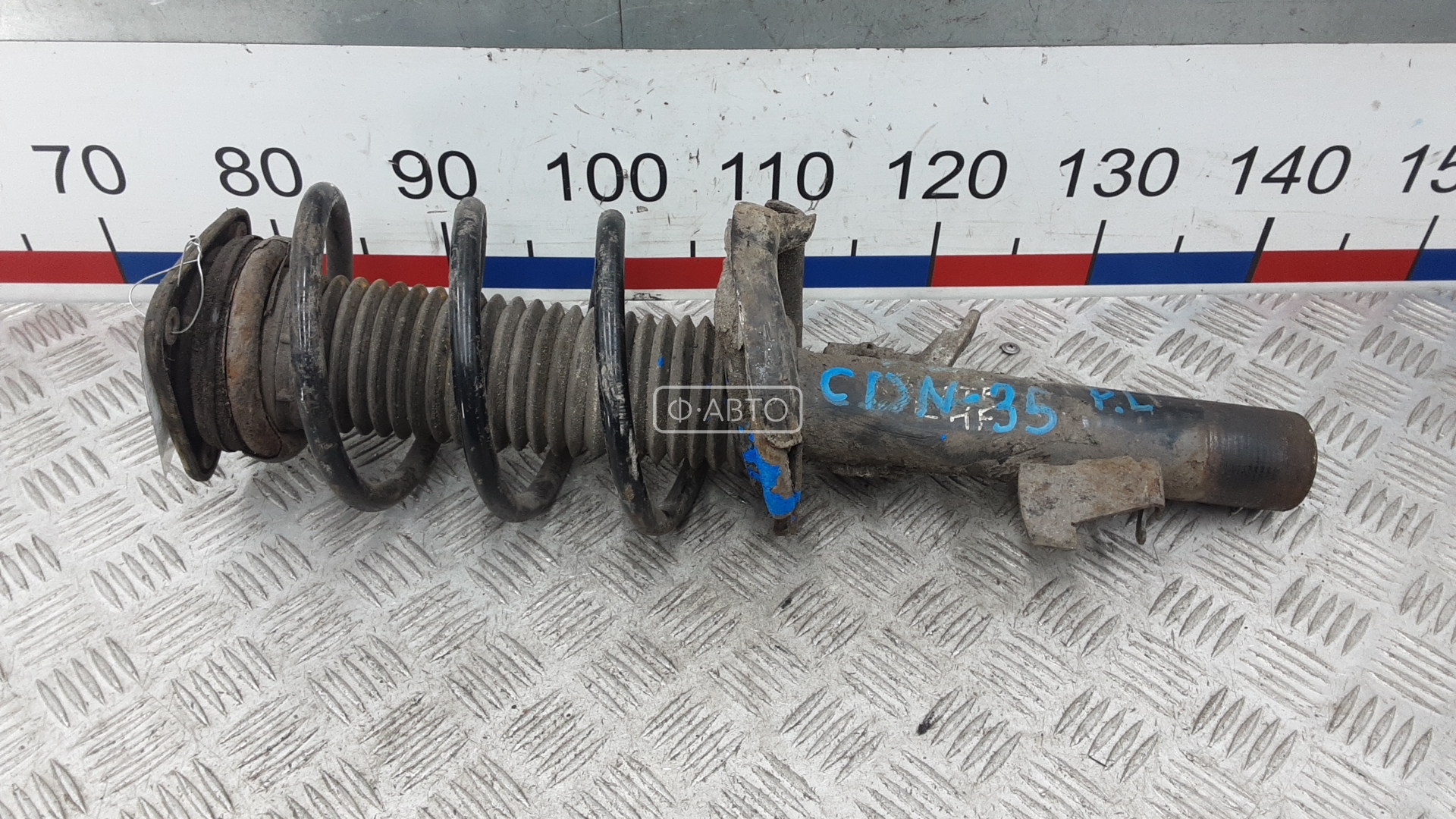 Стойка передняя левая