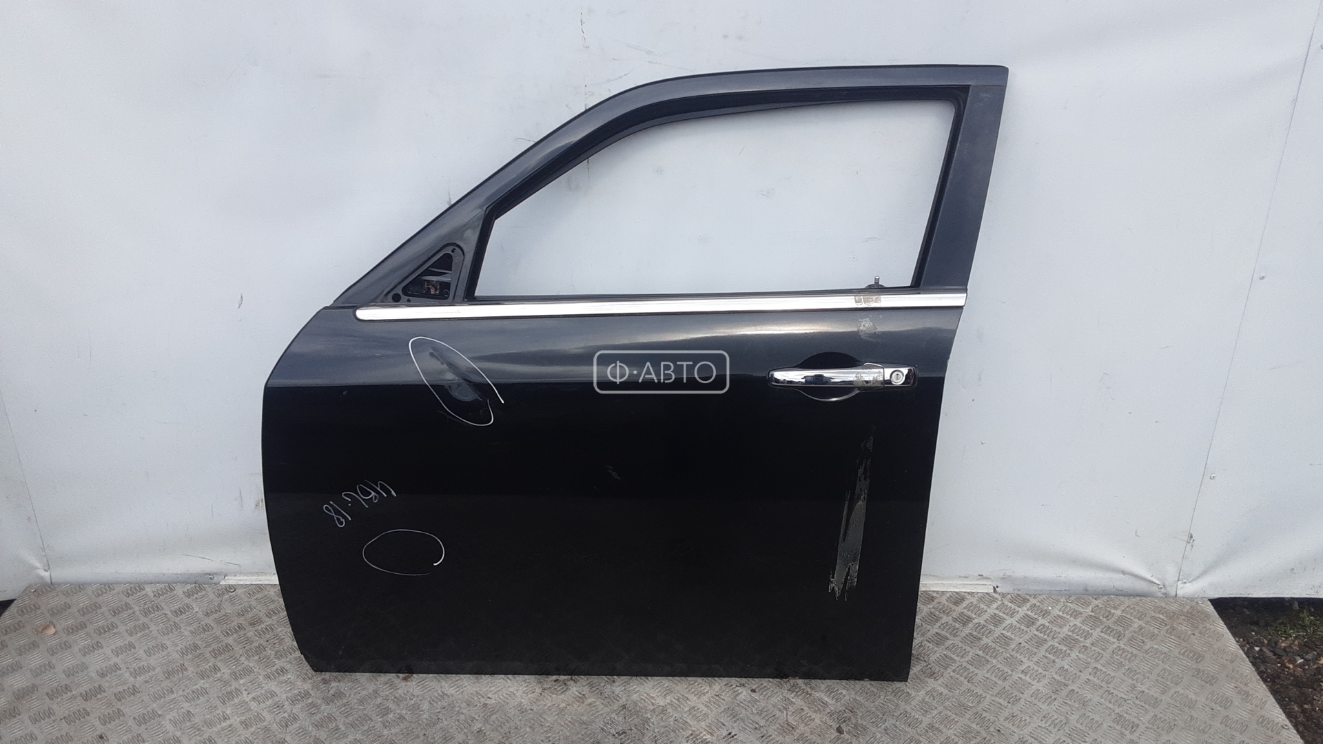 Дверь передняя левая