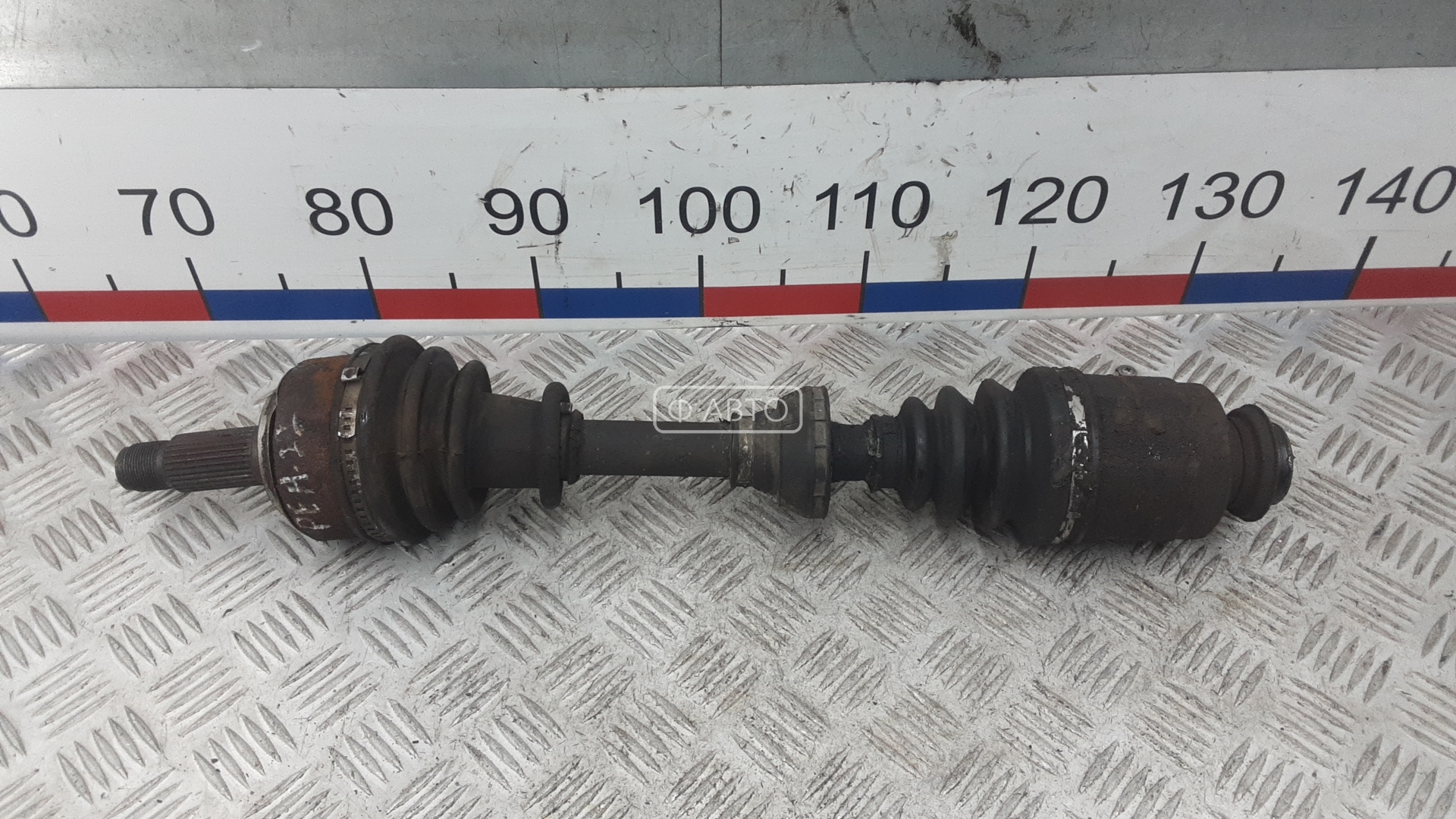 Привод передний правый