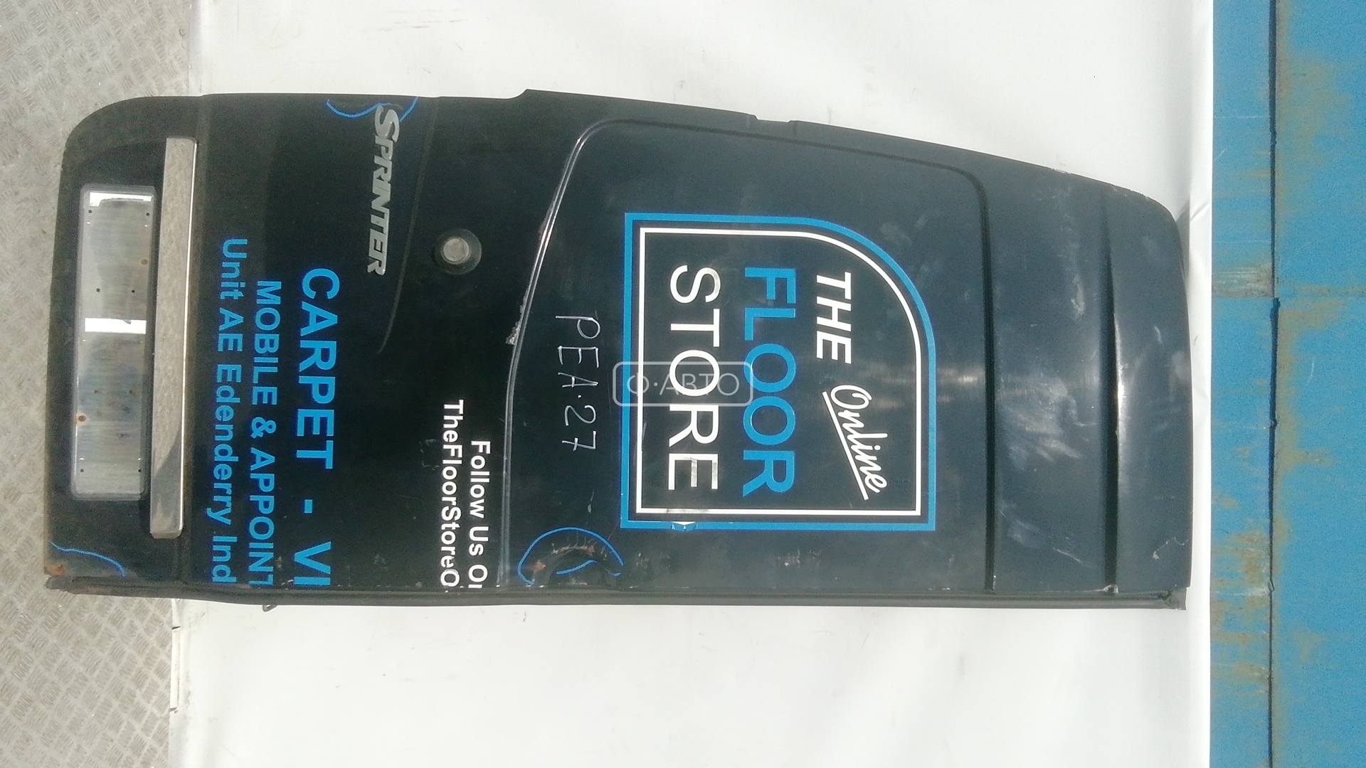 Дверь распашная левая