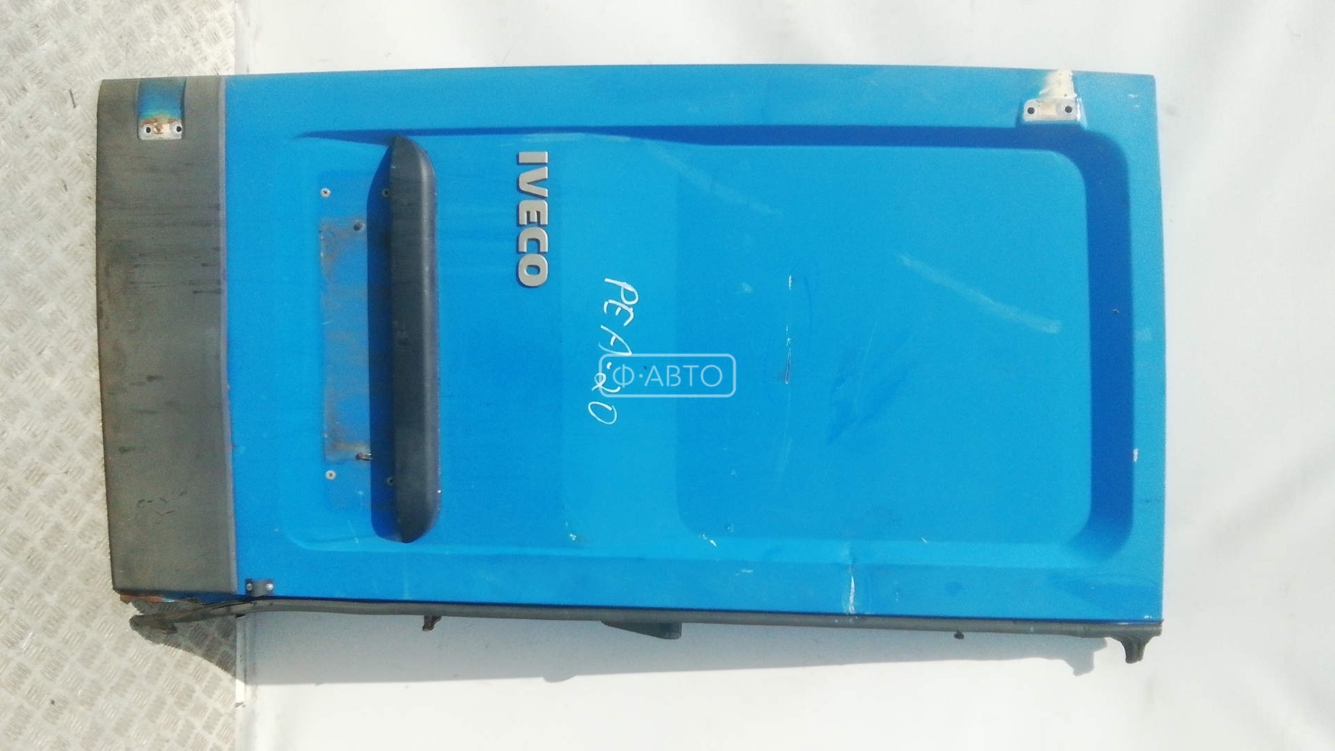 Дверь распашная левая