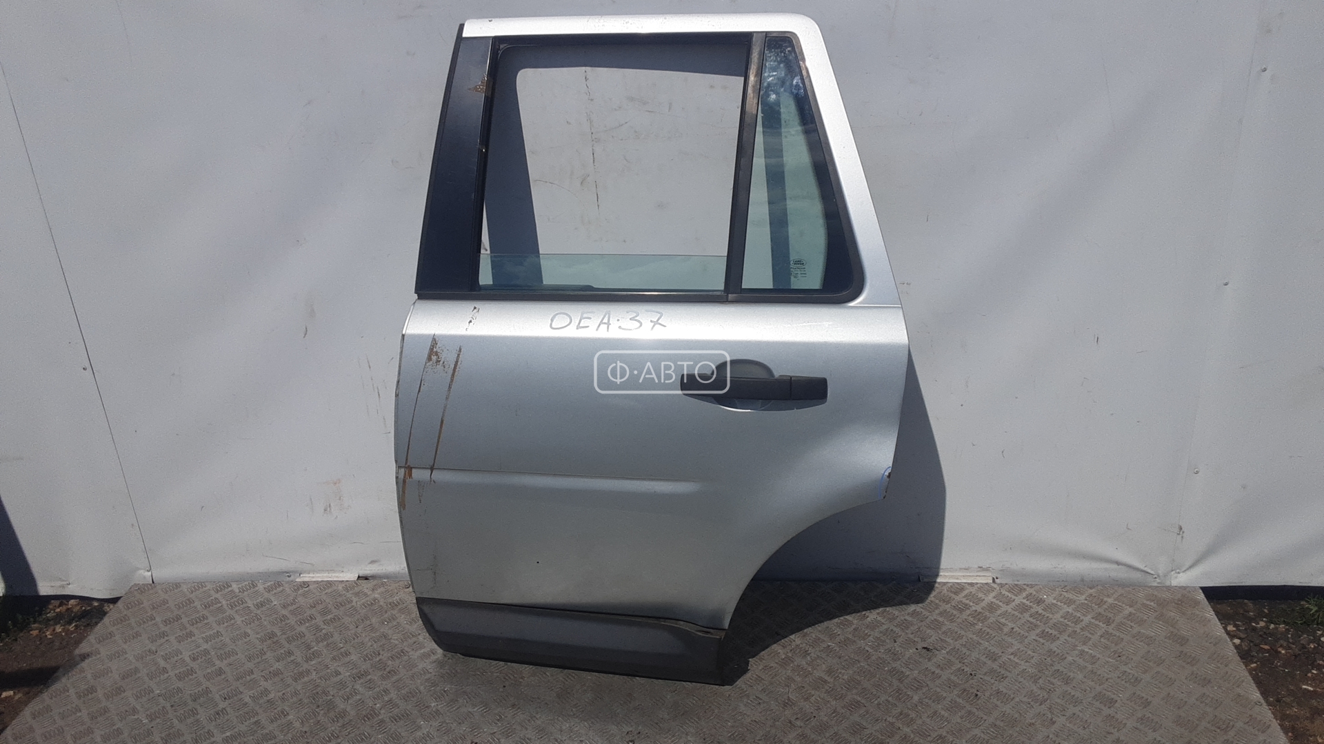 Дверь задняя левая