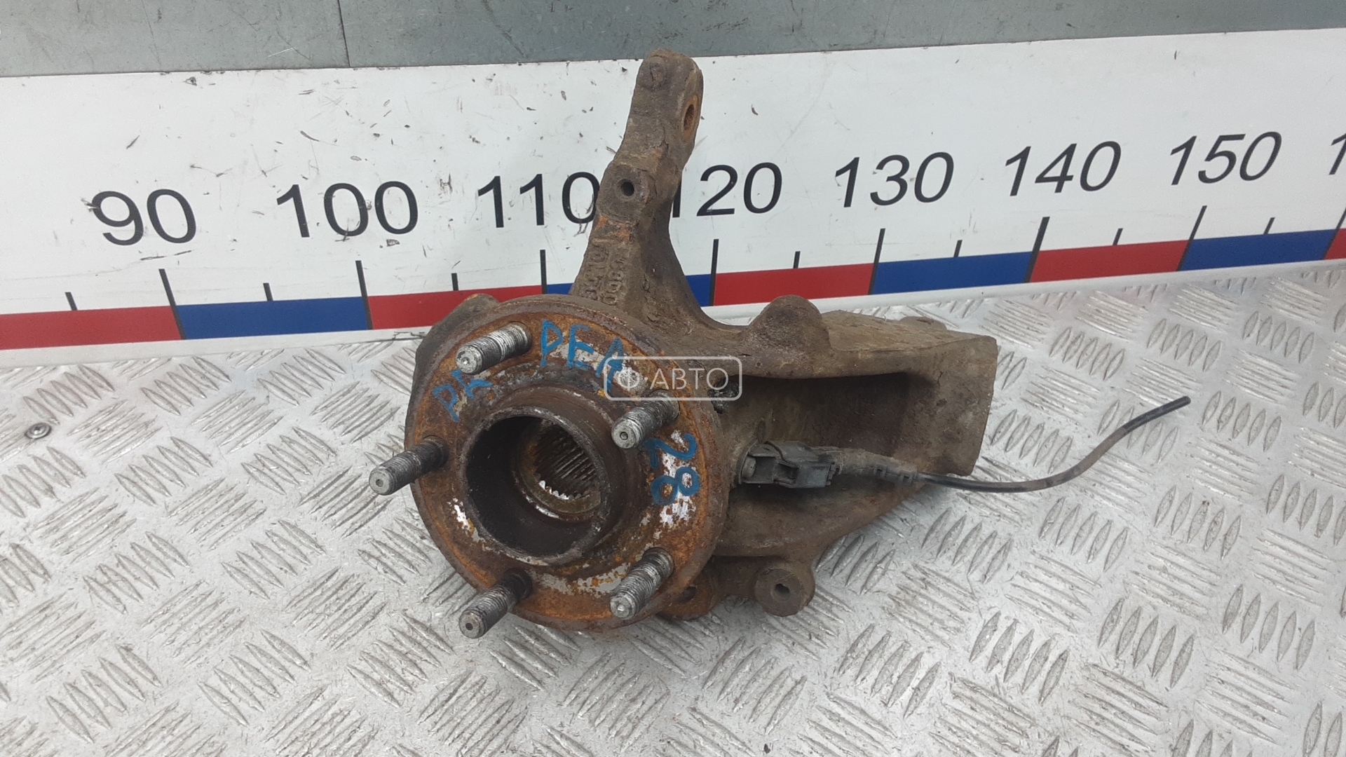 Ступица передняя правая