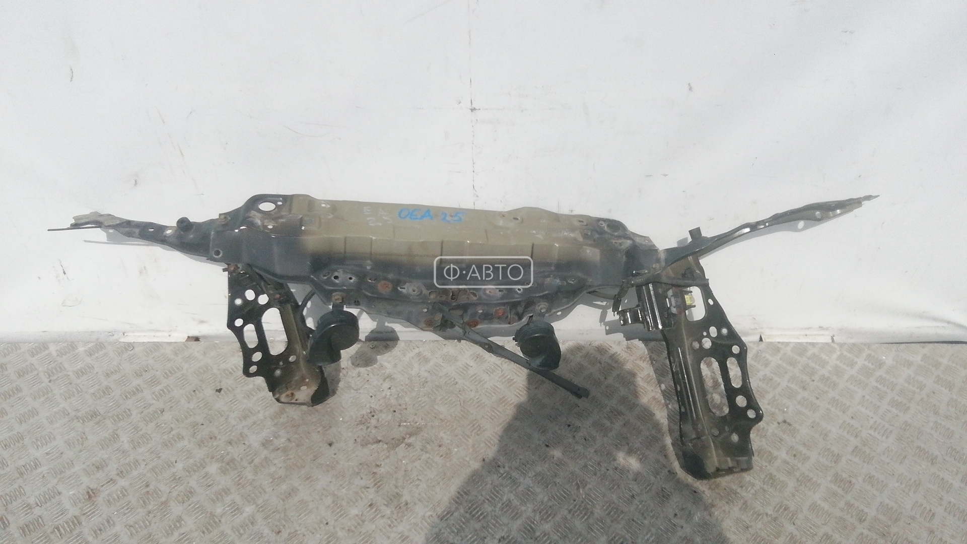 Передняя панель крепления облицовки (телевизор)