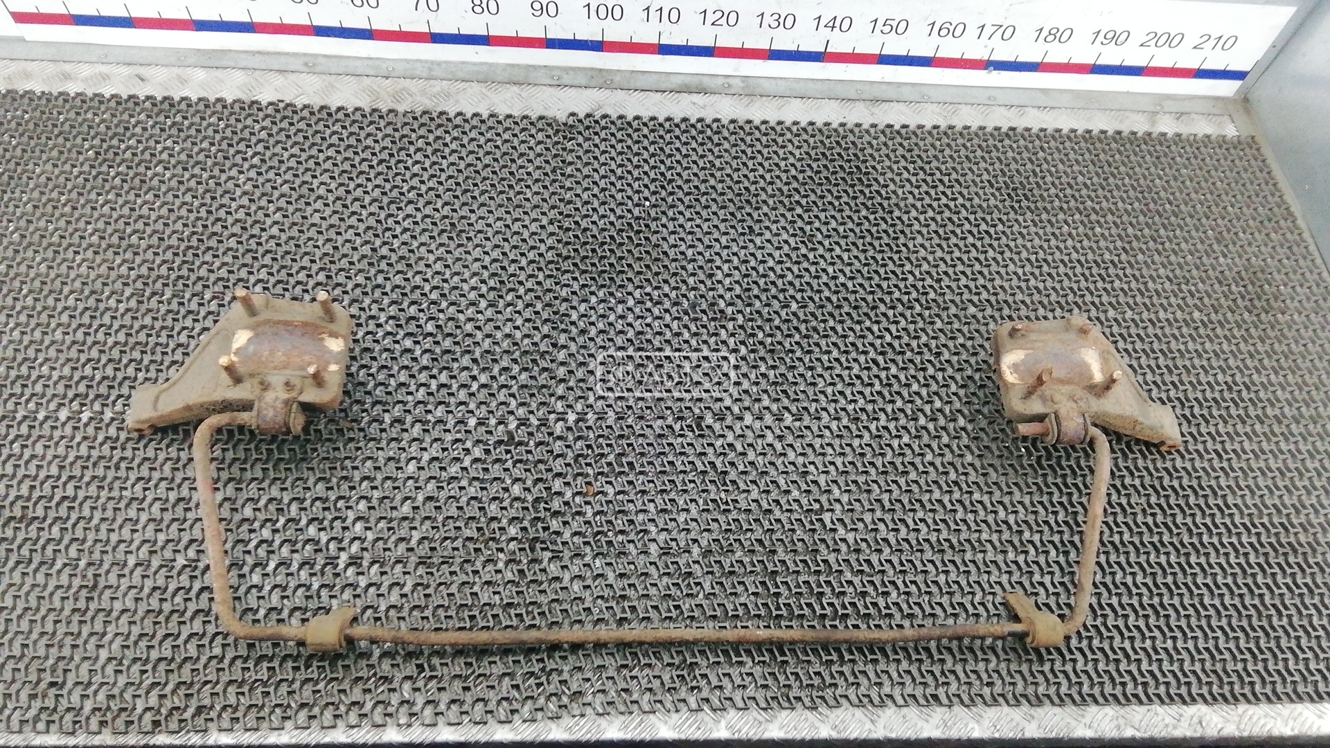 Стабилизатор поперечной устойчивости заднего моста