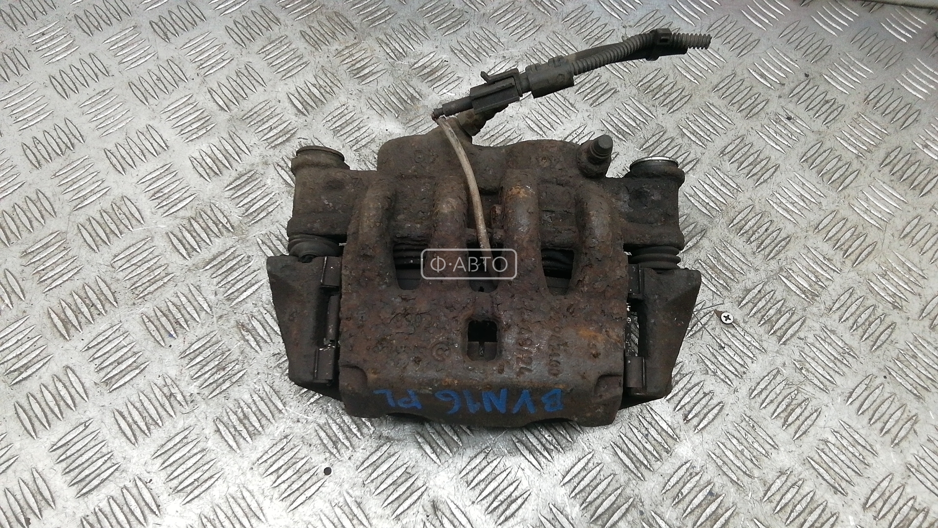 Суппорт тормозной передний левый