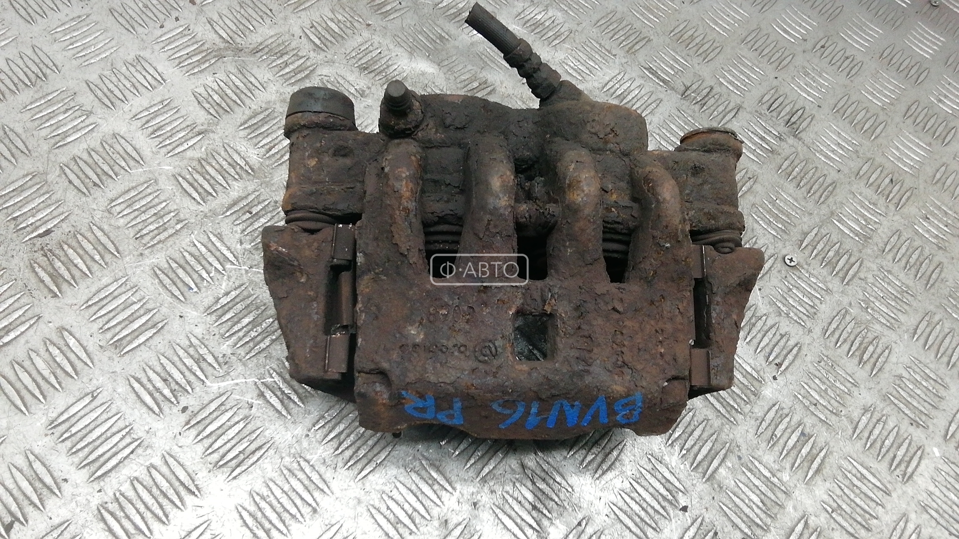 Суппорт тормозной передний правый