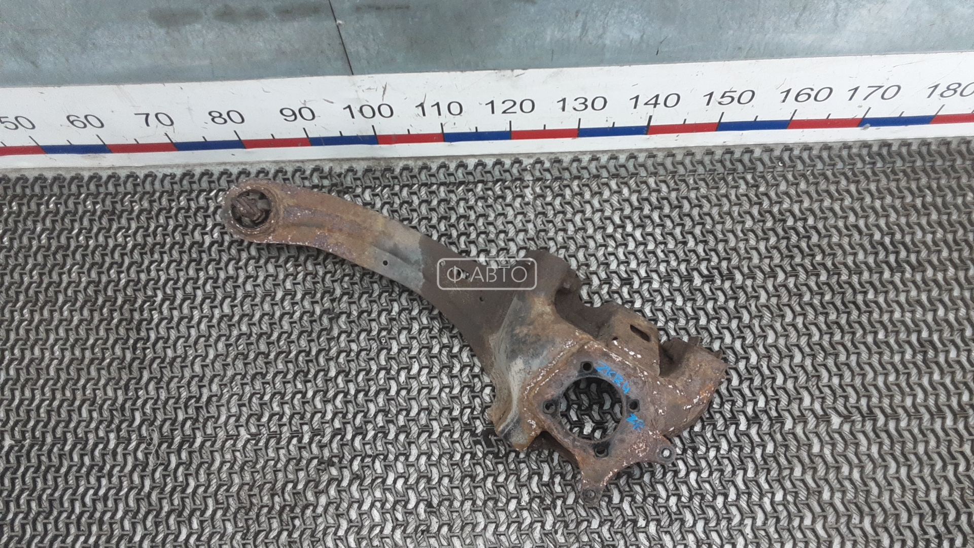 Рычаг задний