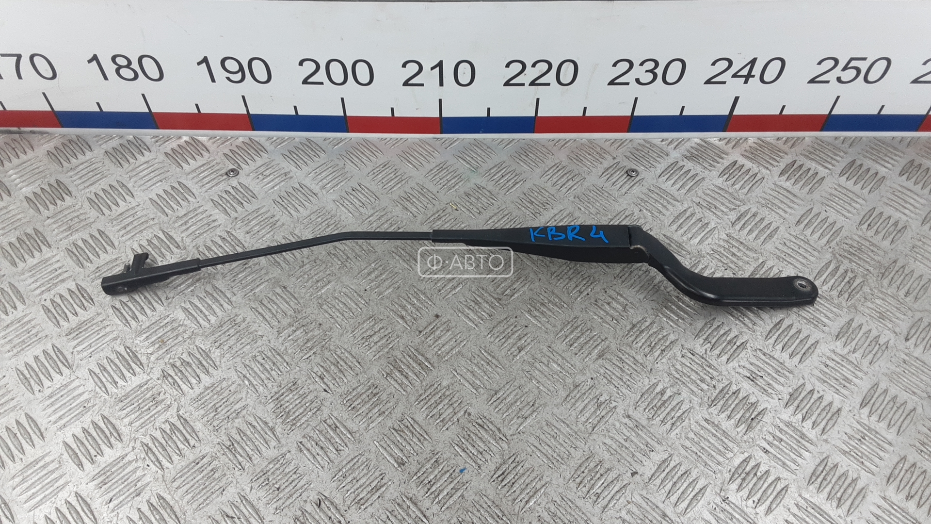 Щеткодержатель лобового стекла