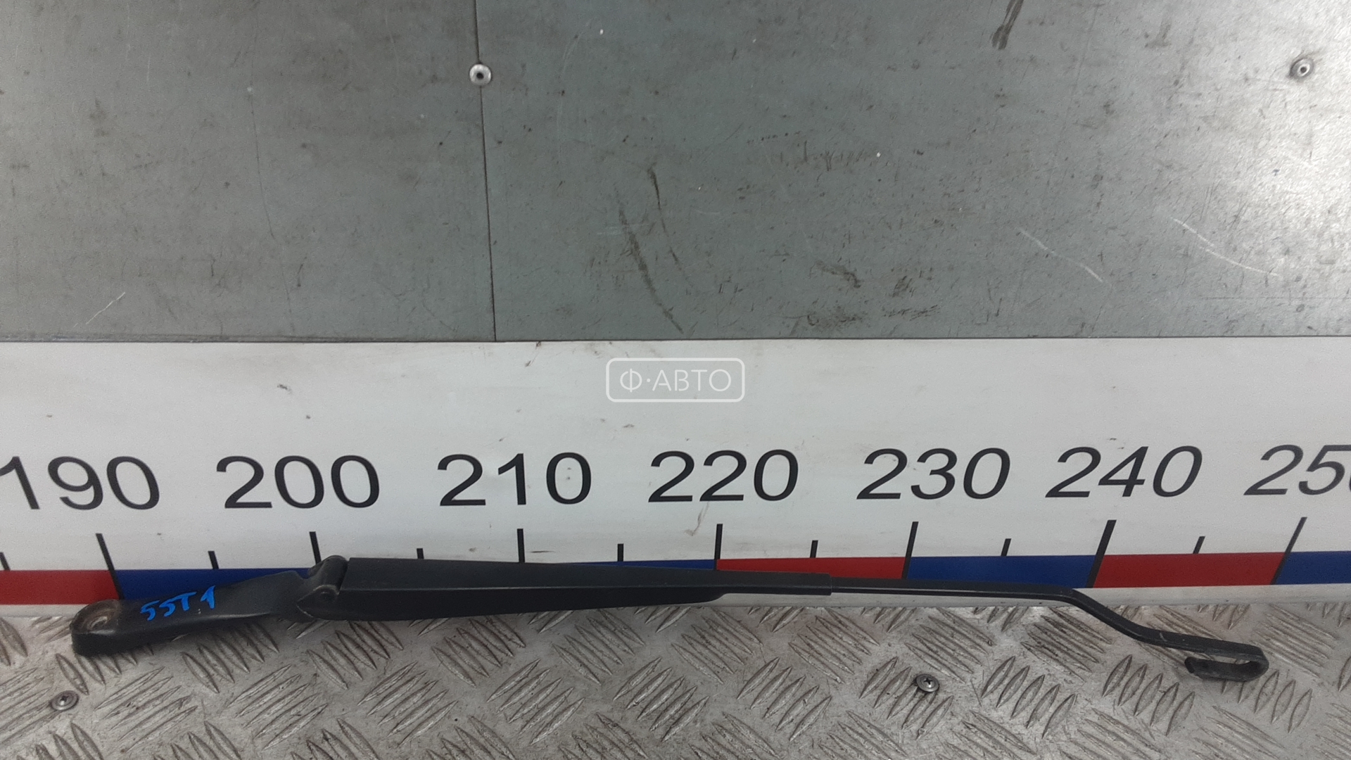 Щеткодержатель лобового стекла