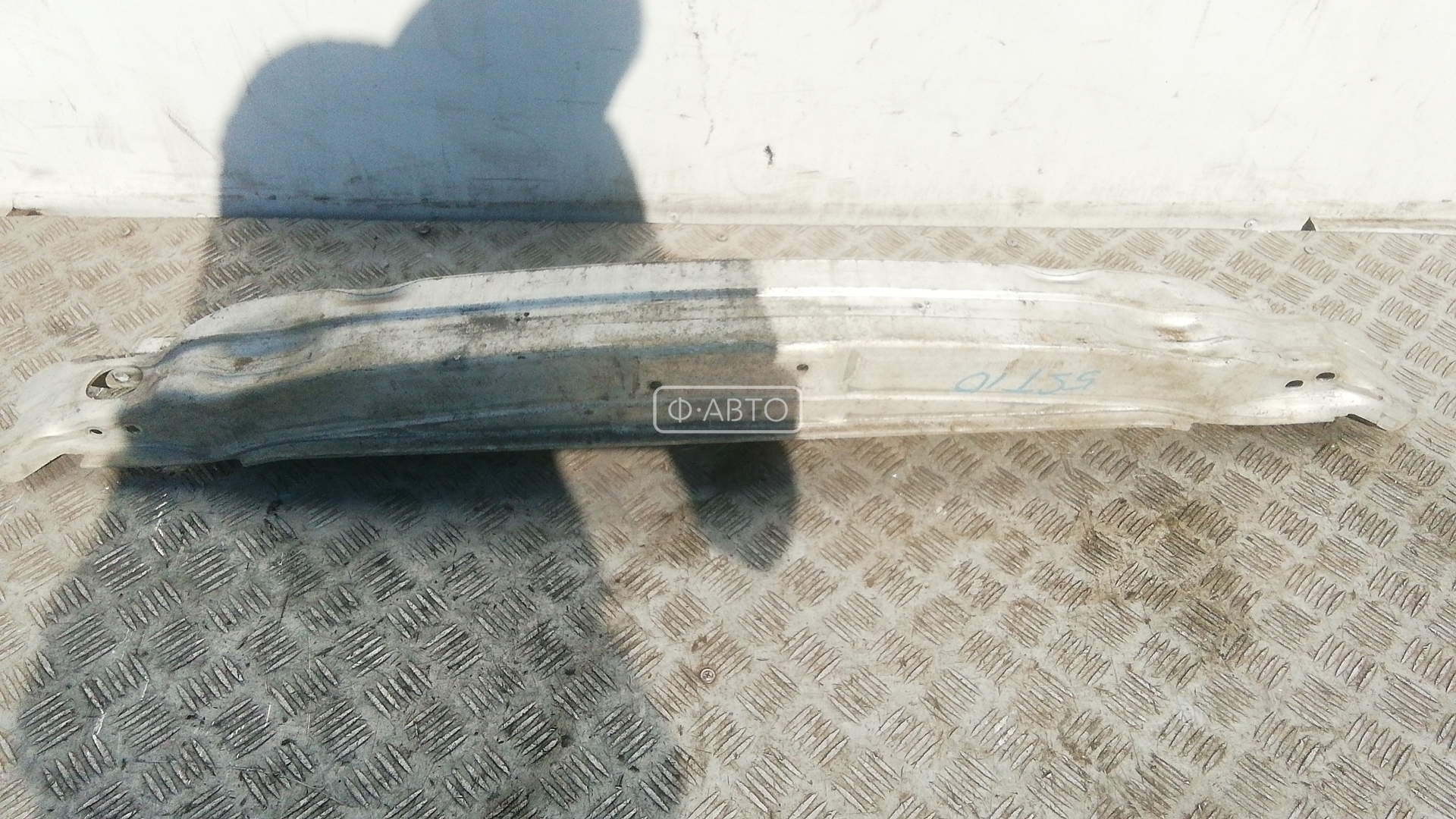 Усилитель бампера