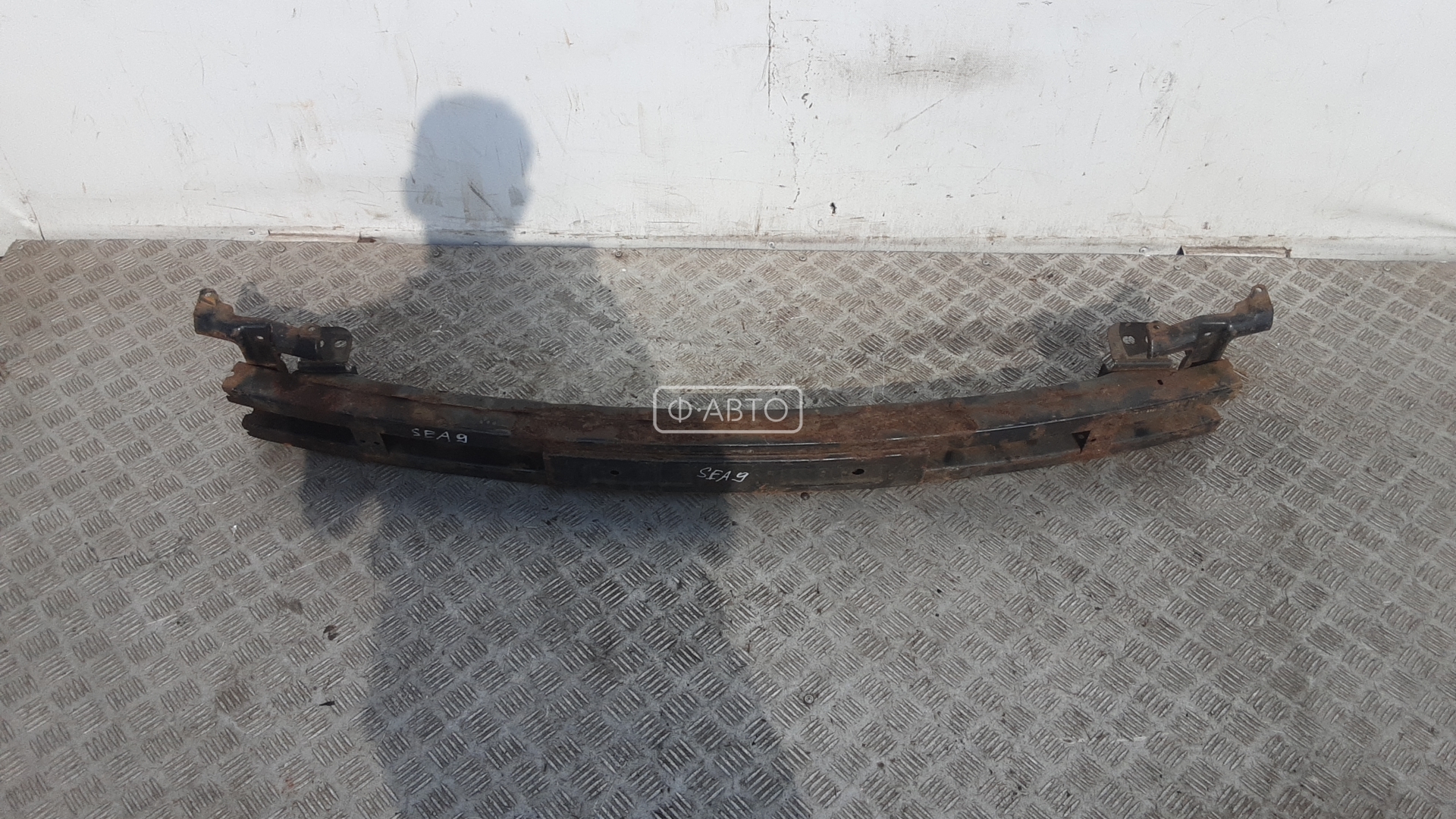 Усилитель бампера