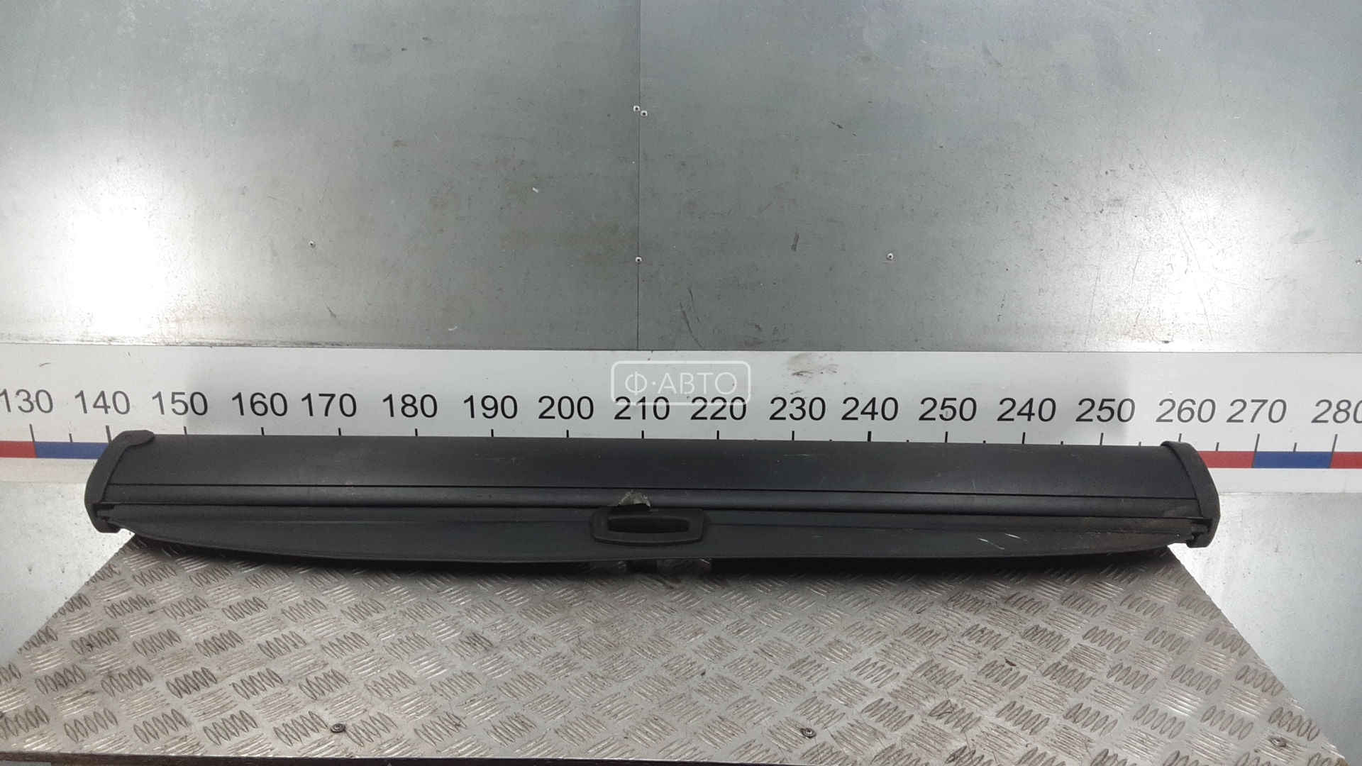 Шторка багажника