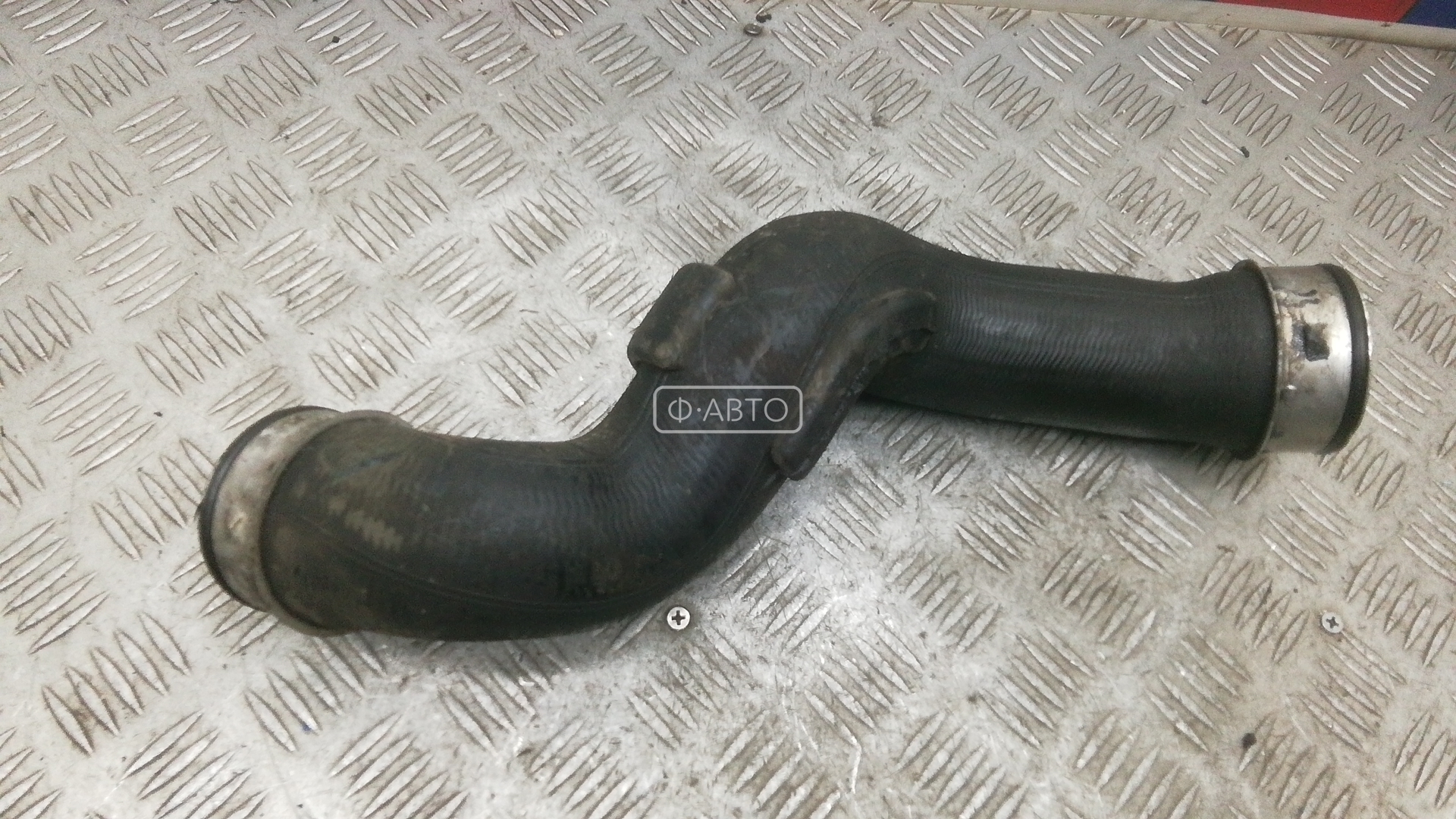 Патрубок интеркулера