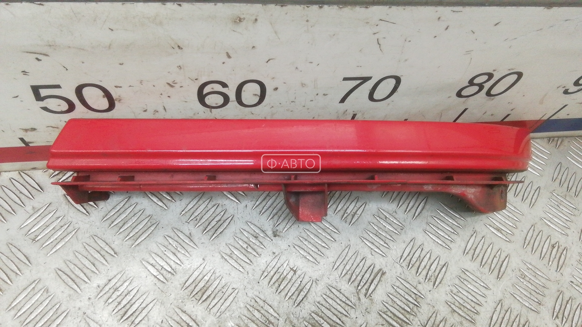 Ус под фару (ресничка) левый