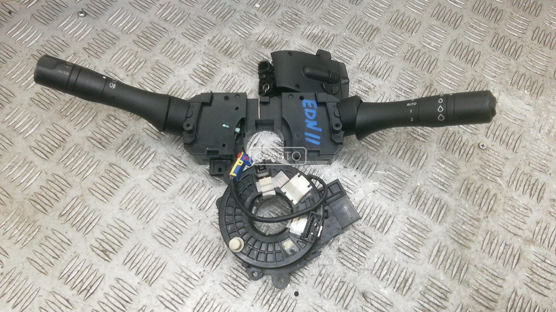 Переключатель поворотов и дворников (стрекоза)