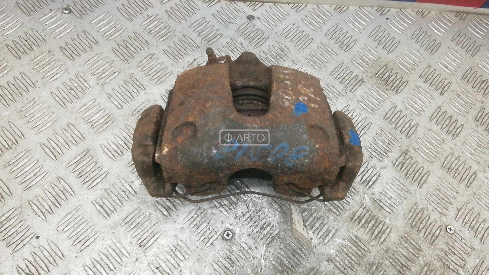 Суппорт тормозной передний правый