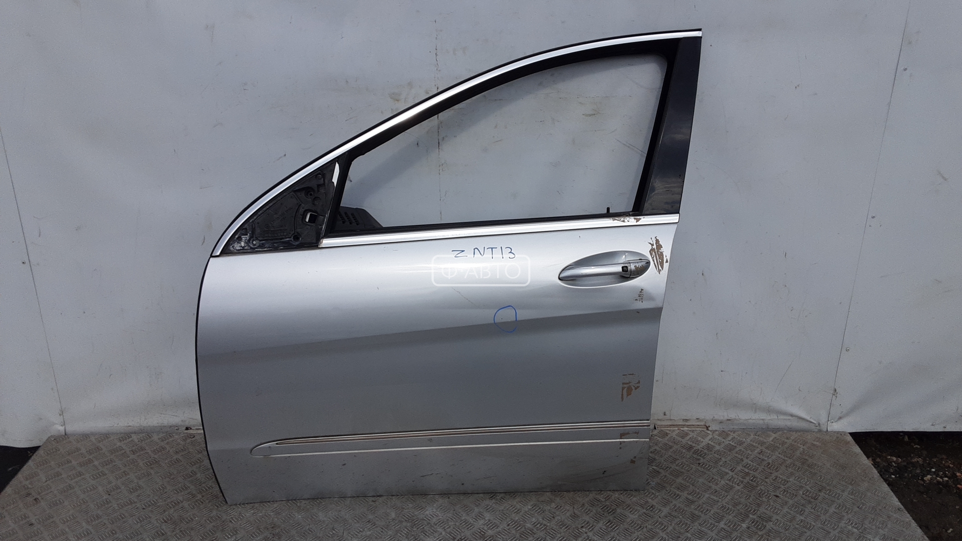 Дверь передняя левая