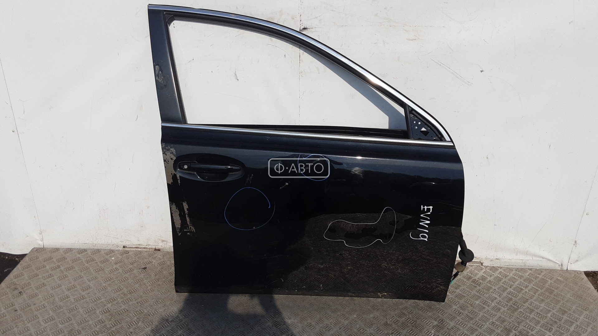 Дверь передняя правая