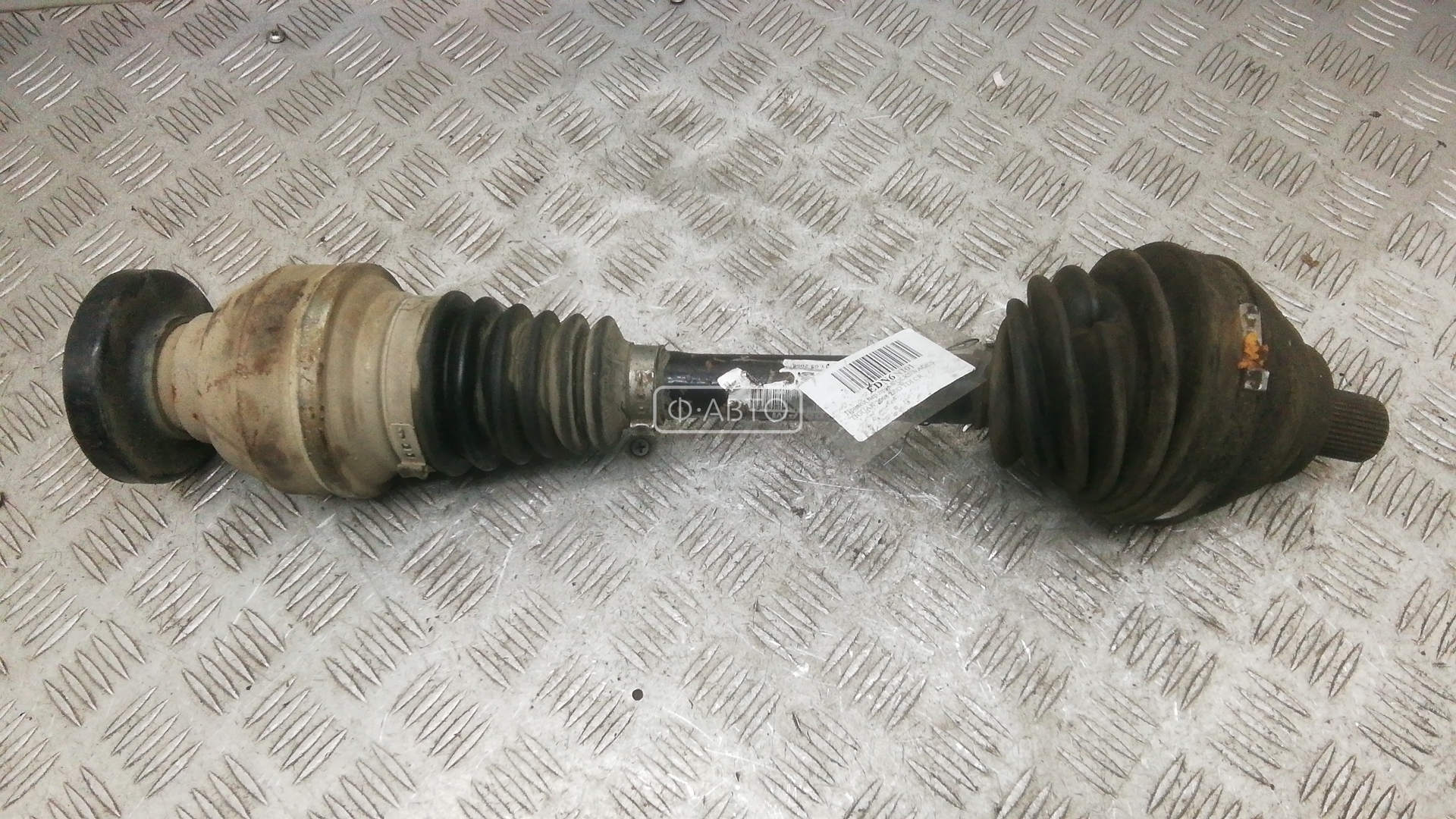 Привод передний правый