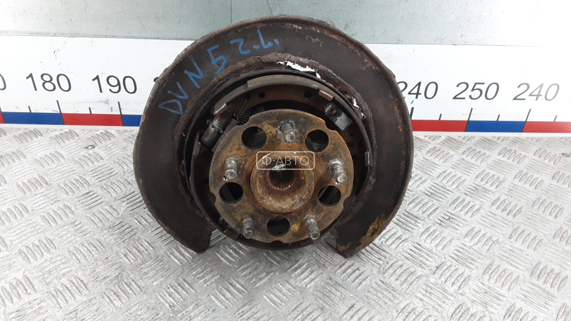 Ступица задняя левая