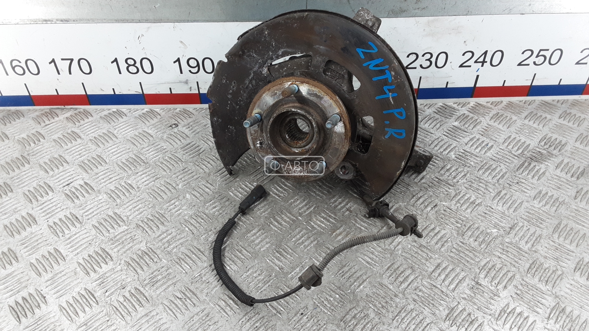 Ступица передняя правая