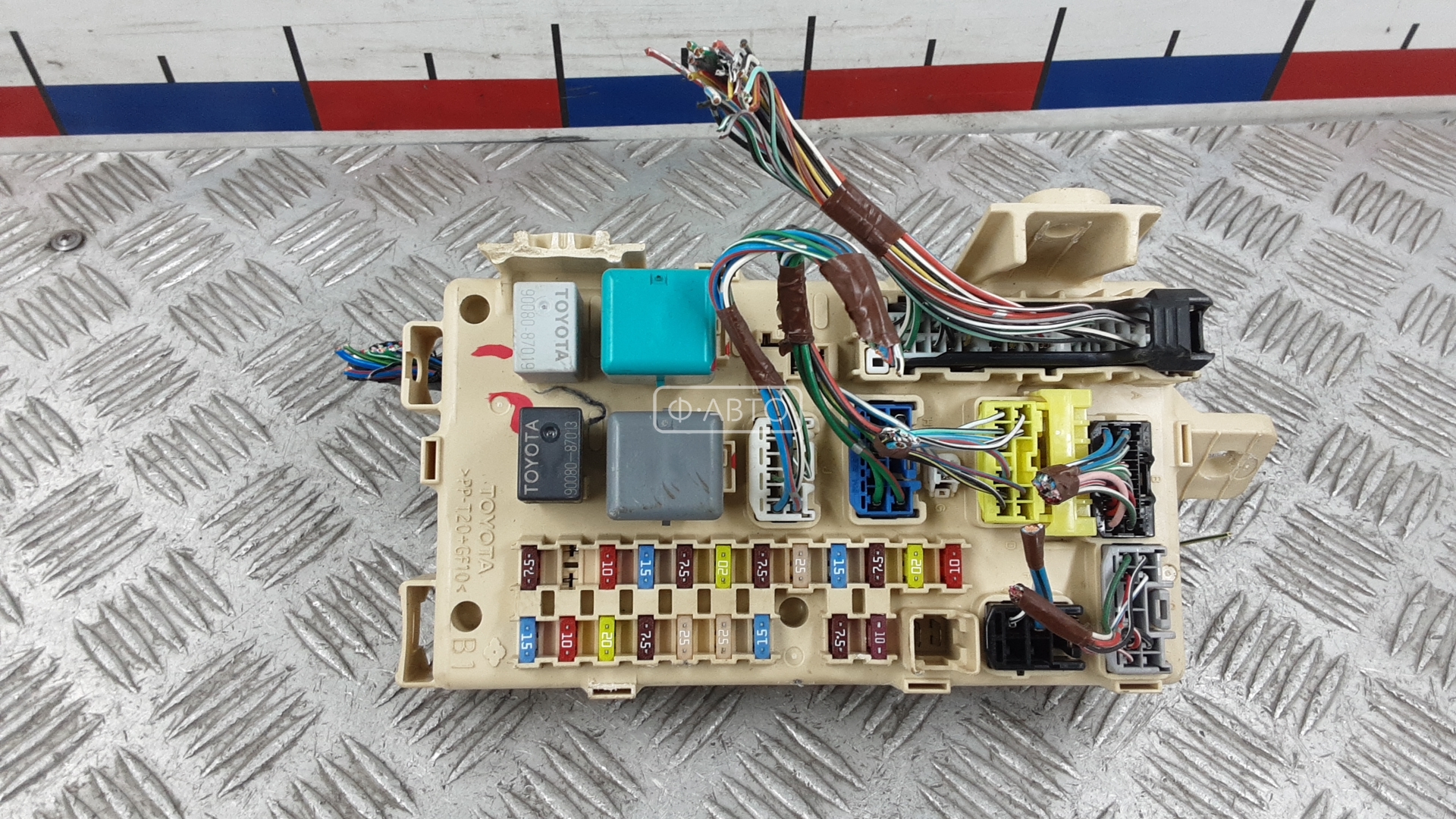 Блок предохранителей