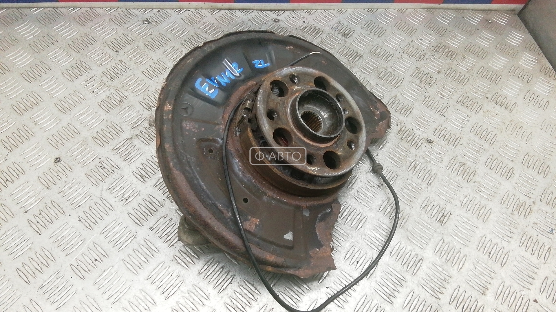 Ступица задняя левая