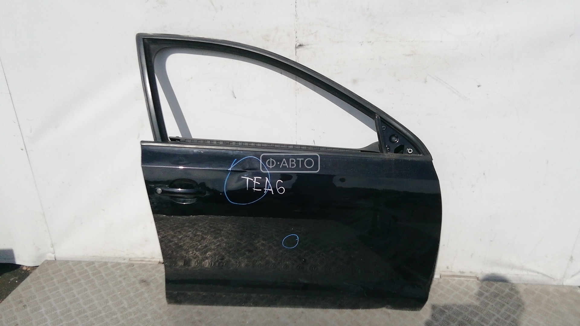 Дверь передняя правая