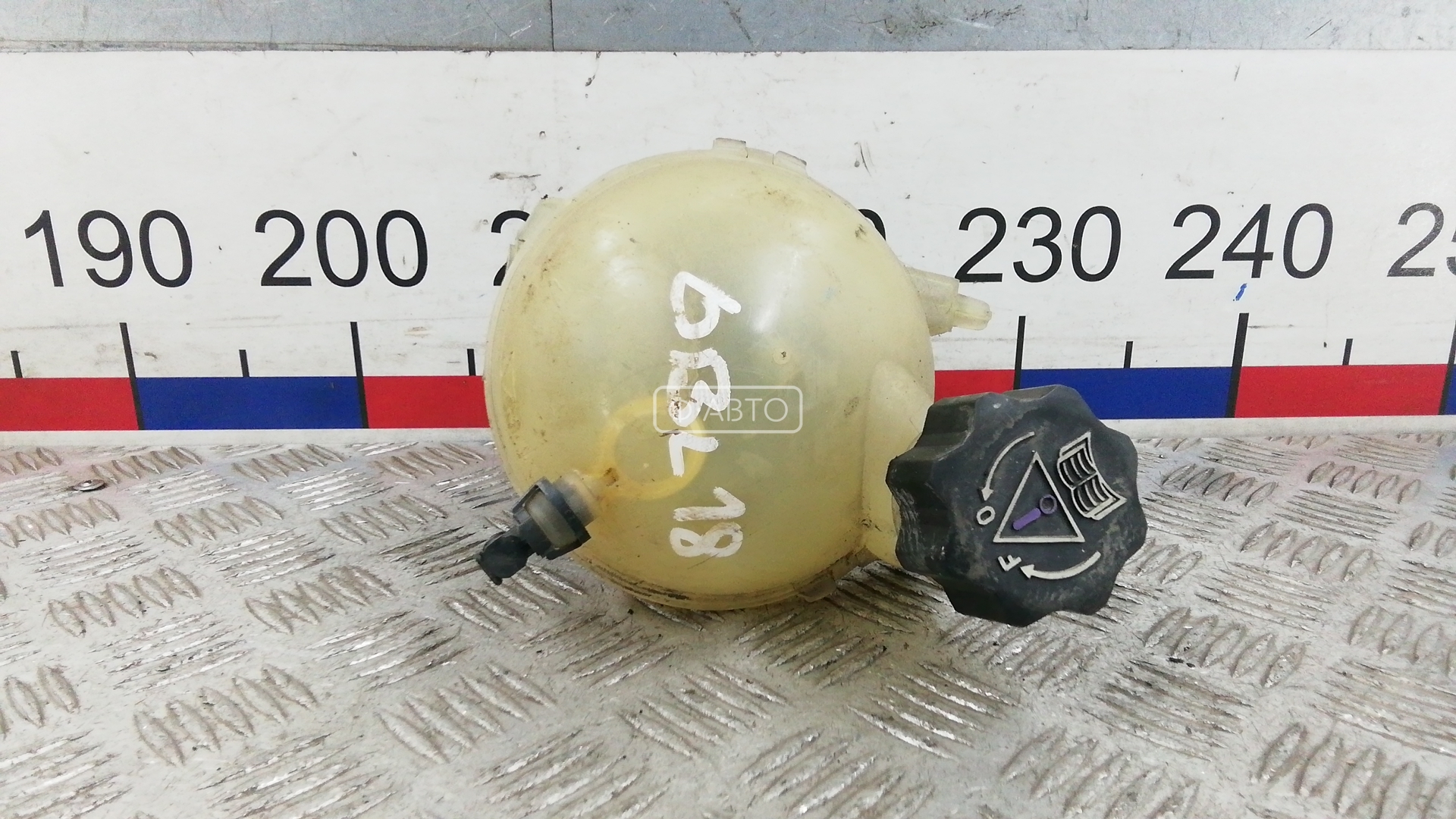 Бачок расширительный