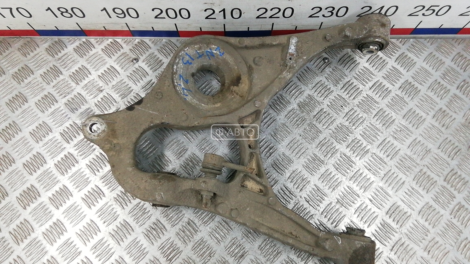 Рычаг задний