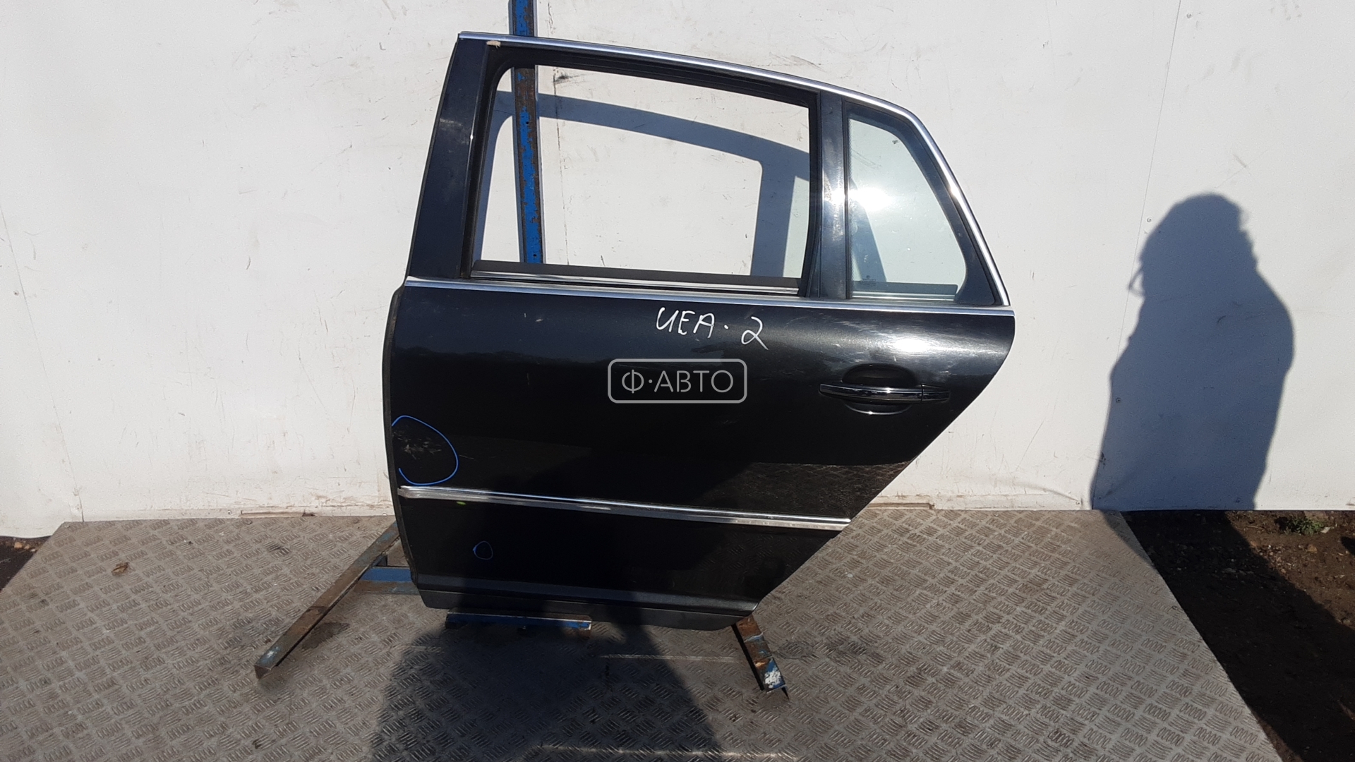 Дверь задняя левая