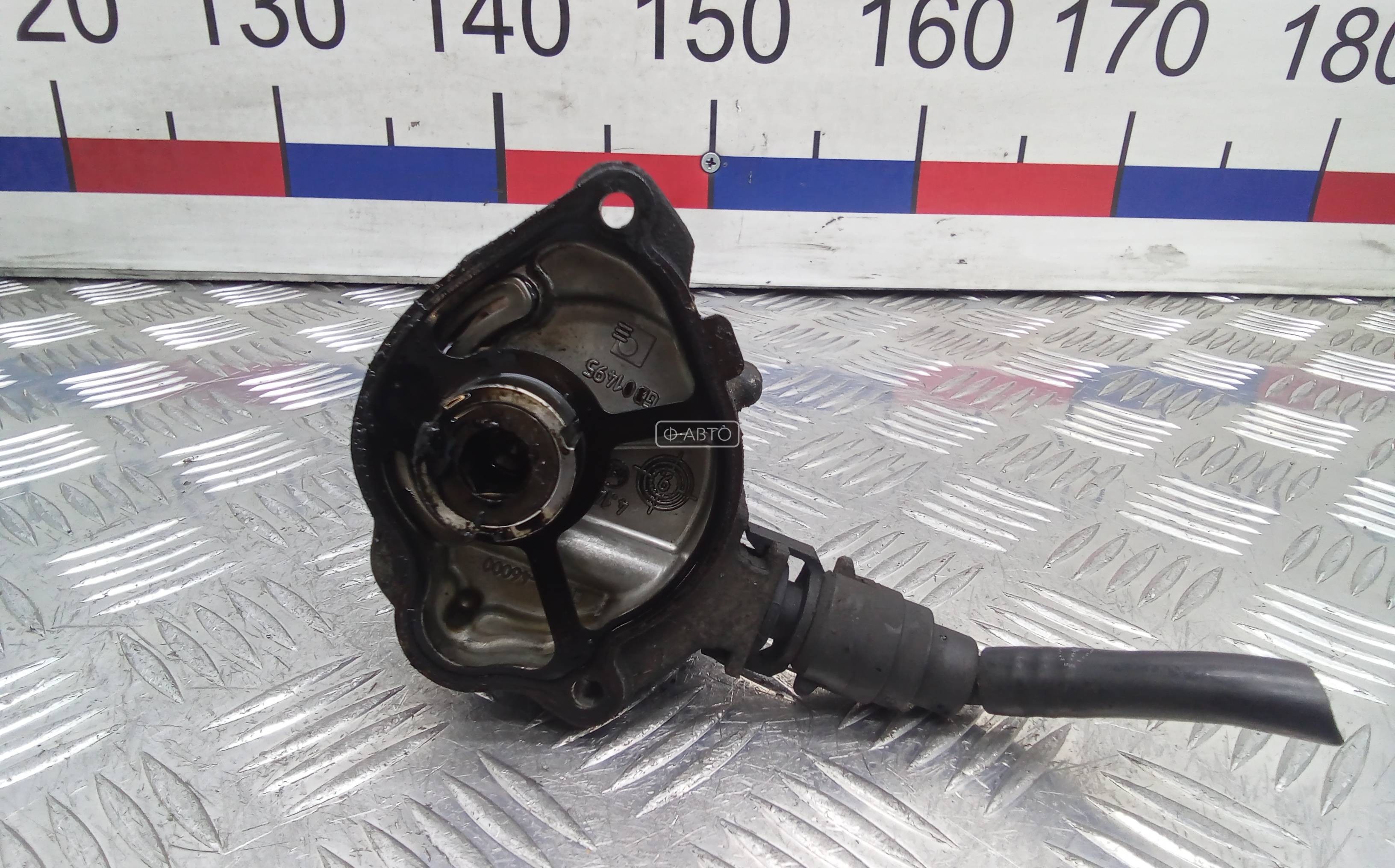 Насос вакуумный