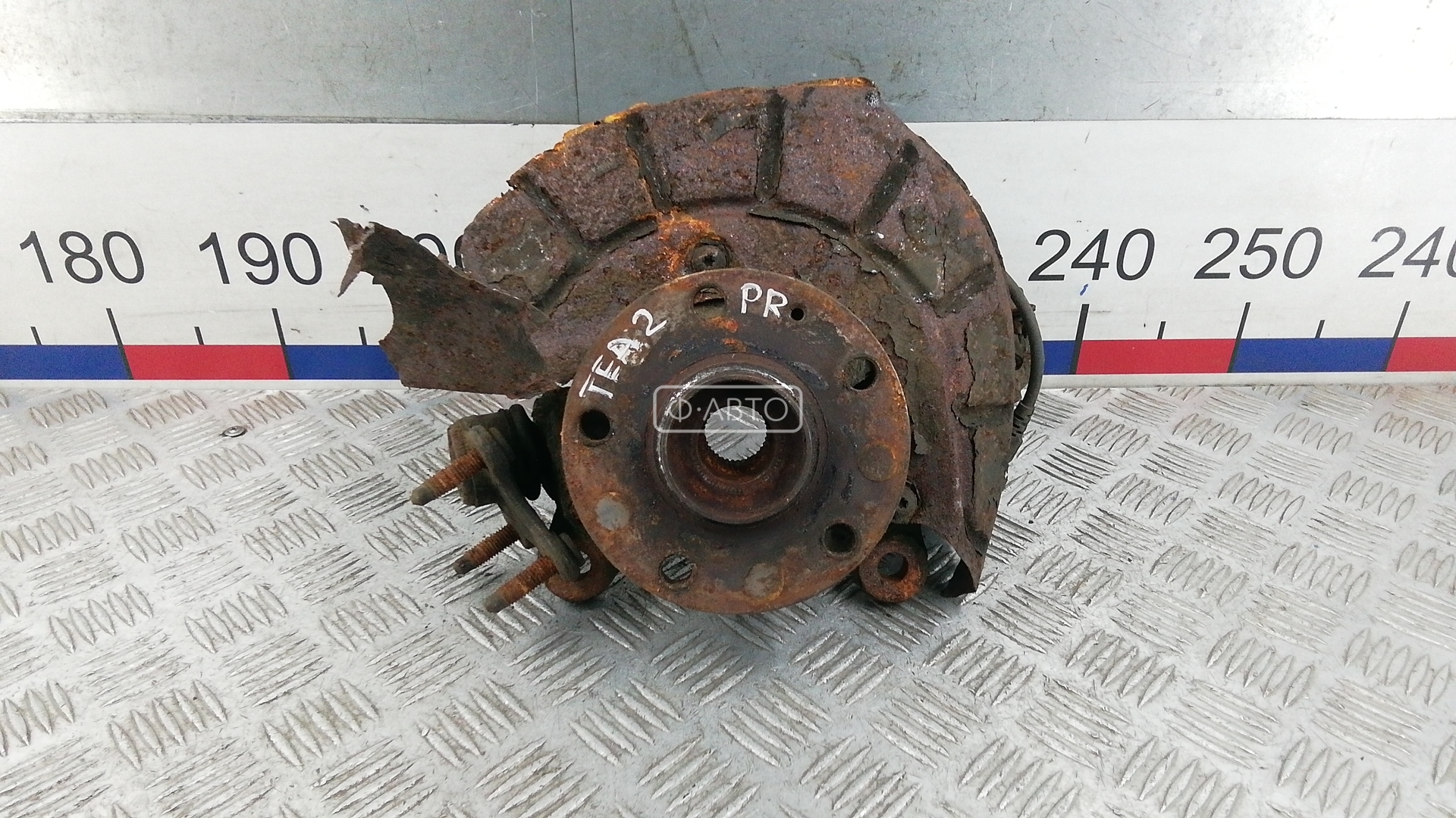 Ступица передняя правая