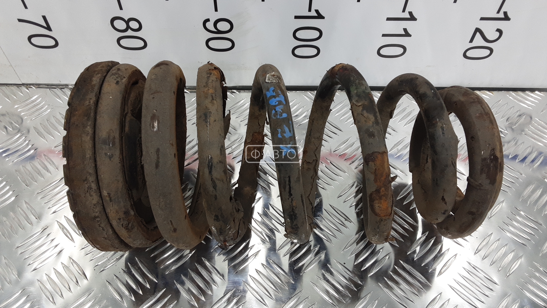 Пружина задняя