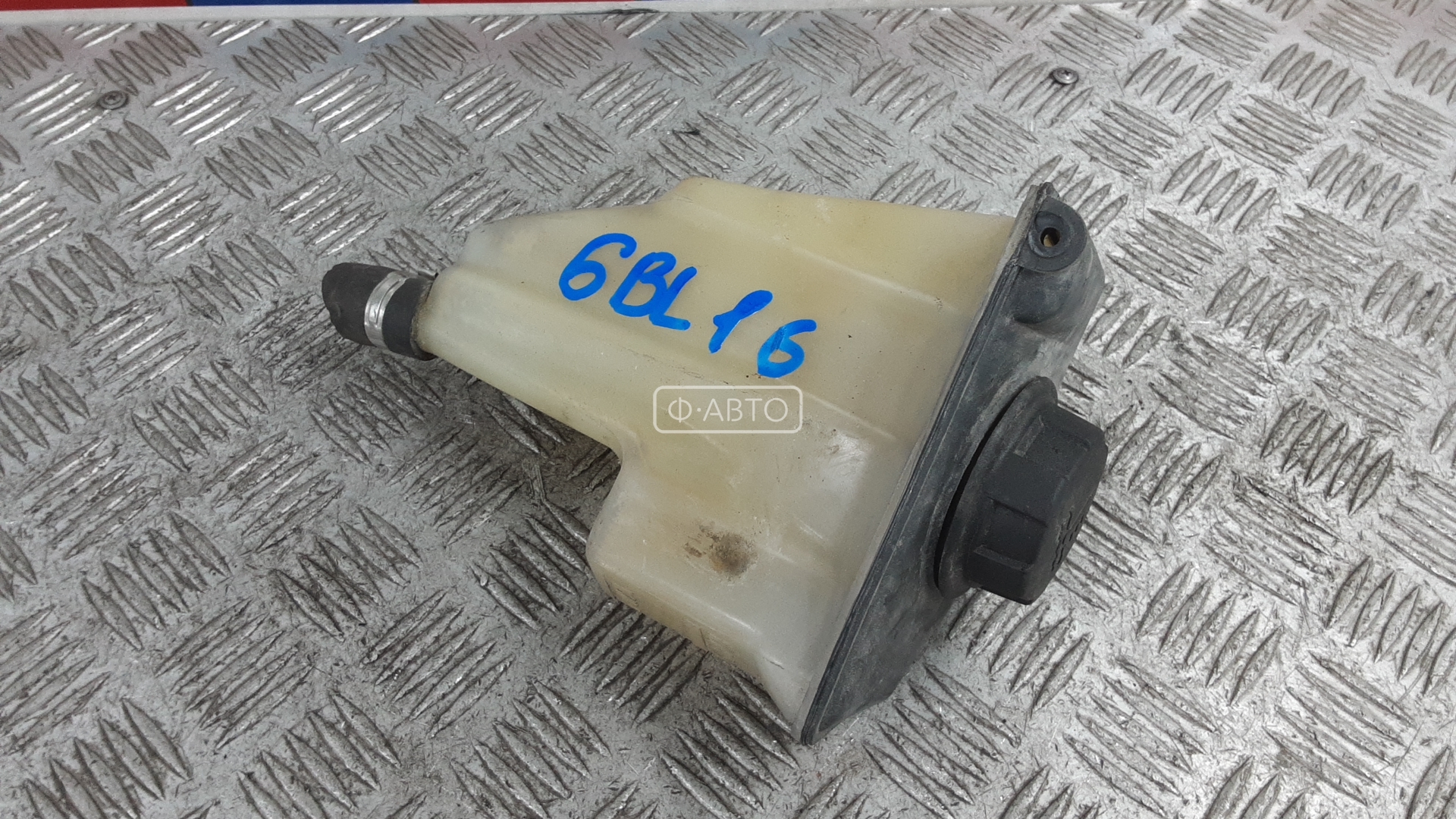 Бачок расширительный