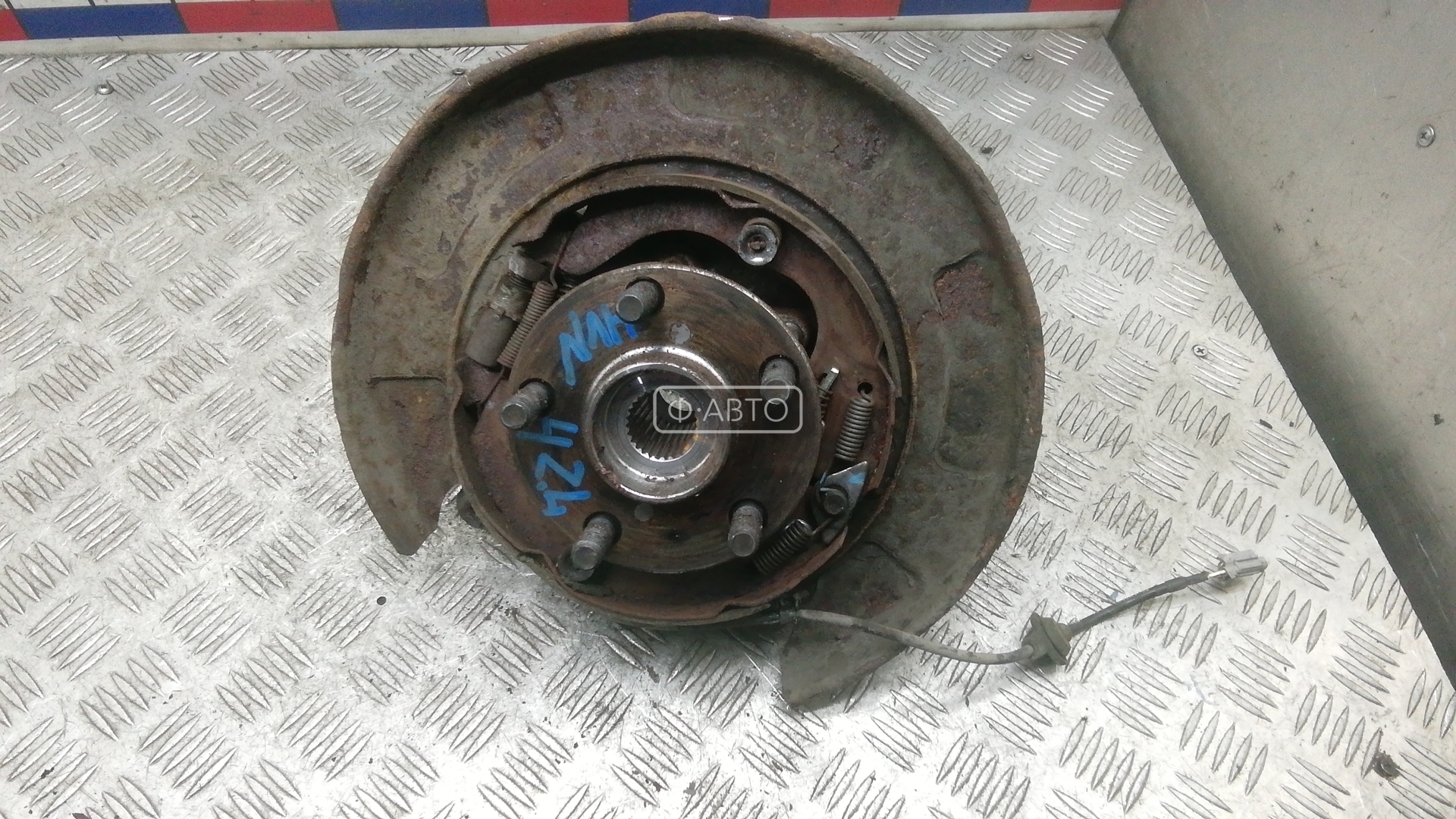 Ступица задняя левая