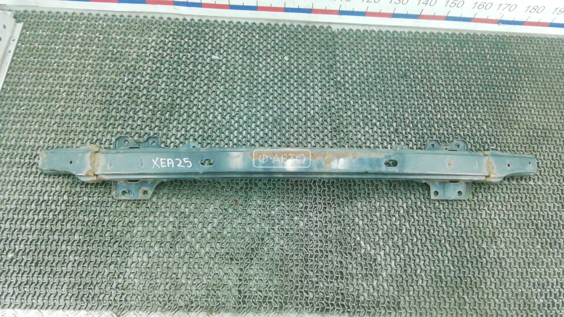 Усилитель бампера передний (кронштейн)